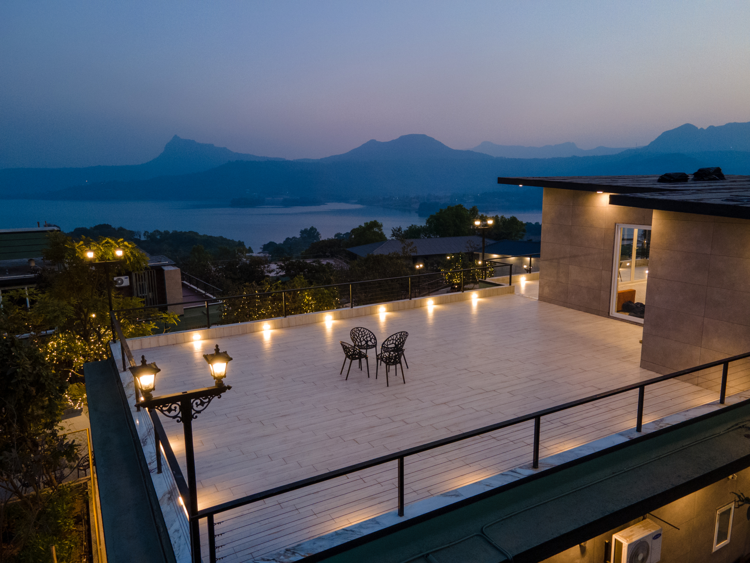 villa_in_lonavala