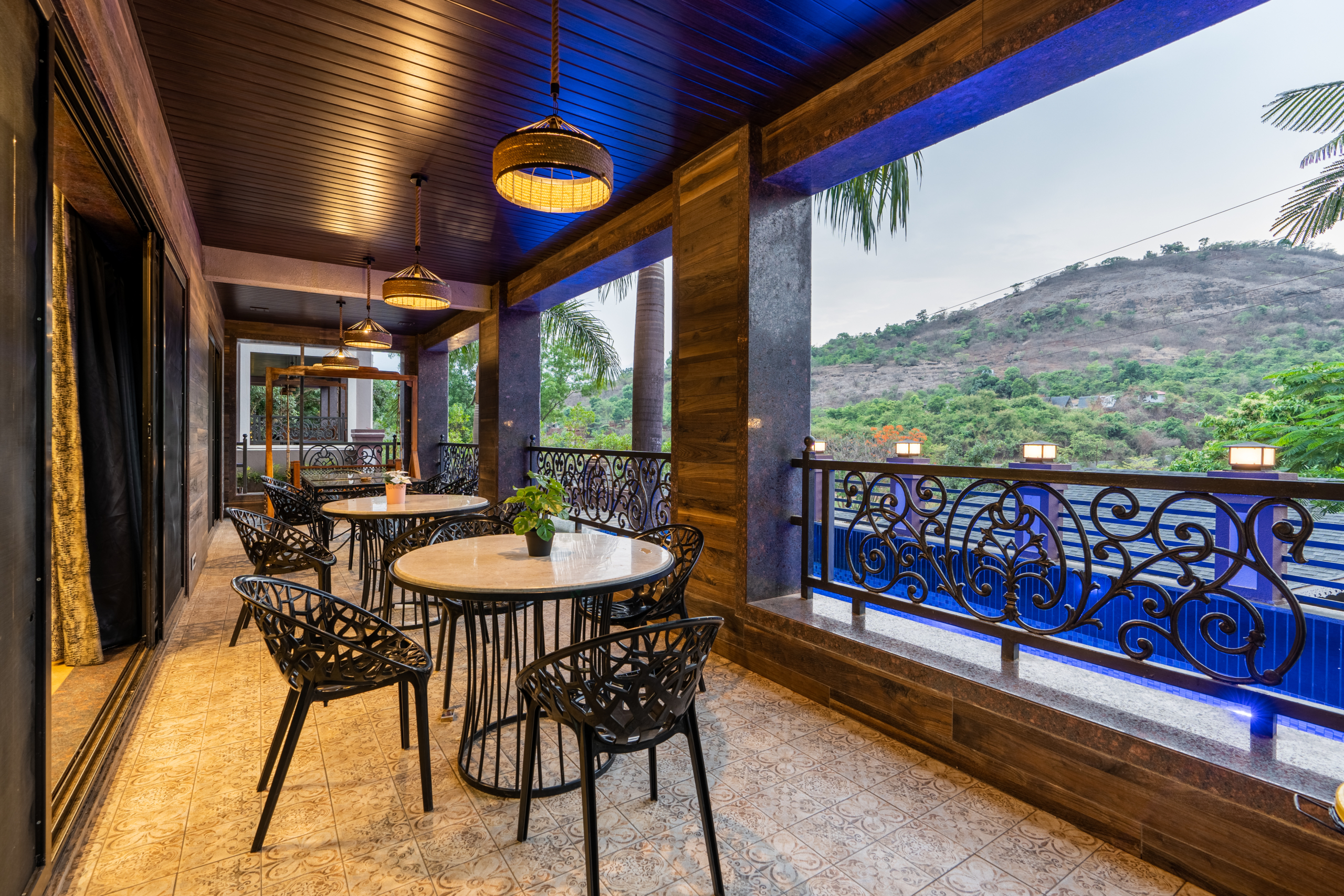 villa_in_lonavala_with_pool